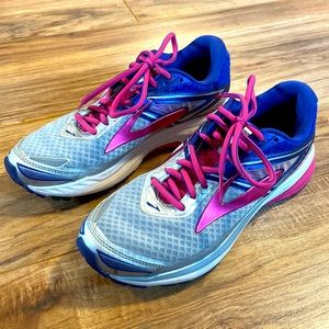 Brooks Ravenna 8 Running Shoe - Size 8